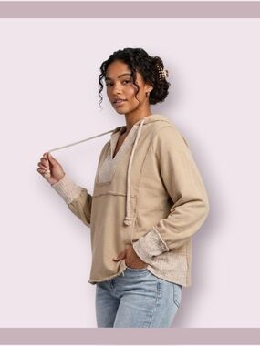 BKE Buckle Taupe Pieced Waffle Knit Hoodie